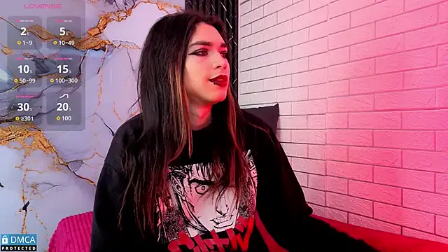 MaeveKuro online show from 04-01-26, 03:07