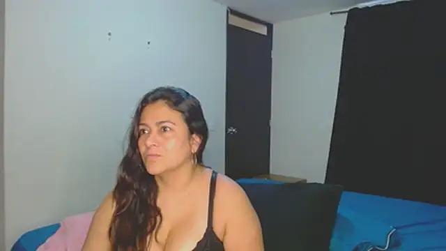 roxanasexy2025 online show from 12-05-25, 12:47