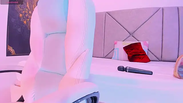 Snapshot of gime_lara chatting on 03-20-25, 10:29 gime lara online show from 03-20-25, 10:29