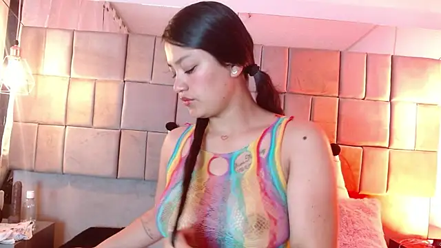 Snapshot of celeste_star0 chatting on 03-05-25, 12:44 celeste star0 online show from 03-05-25, 12:44