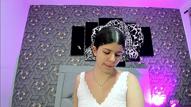 Nicolane Palmer online show from 03-10-25, 01:21