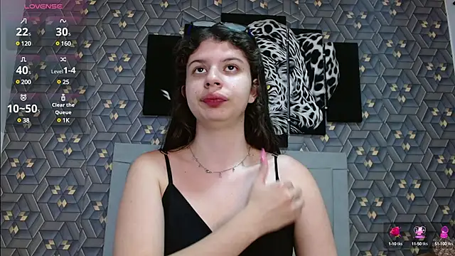 Nicolane Palmer online show from 03-21-25, 01:23