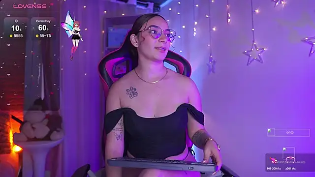 Snapshot of issa_monterrey chatting on 11-19-25, 09:04 issa monterrey online show from 11-19-25, 09:04