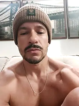 Snapshot of juniortche1313 chatting on 10-08-25, 08:50 juniortche1313 online show from 10-08-25, 08:50