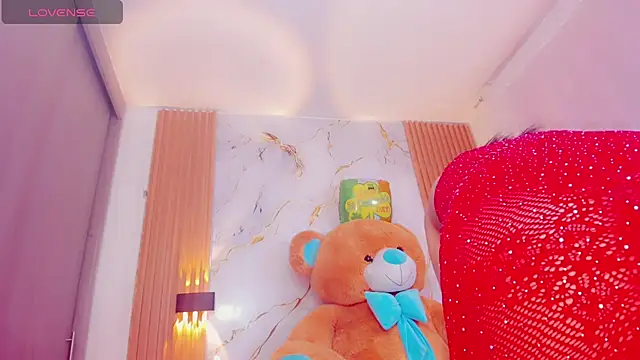 Snapshot of ValeriCardenas chatting on 03-16-25, 02:44 ValeriCardenas online show from 03-16-25, 02:44