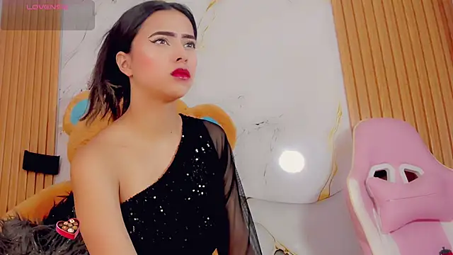 Snapshot of ValeriCardenas chatting on 09-18-25, 12:01 ValeriCardenas online show from 09-18-25, 12:01