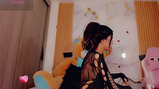 Snapshot of ValeriCardenas chatting on 09-27-25, 01:32 ValeriCardenas online show from 09-27-25, 01:32