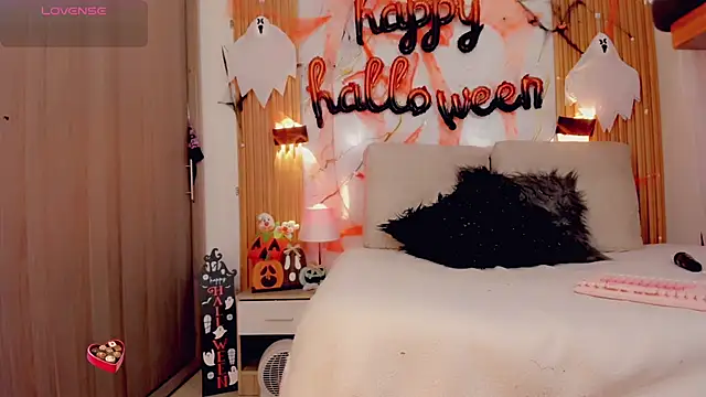 Snapshot of ValeriCardenas chatting on 10-18-25, 01:08 ValeriCardenas online show from 10-18-25, 01:08