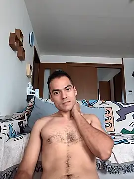 Snapshot of galhegol chatting on 10-13-25, 01:05 galhegol online show from 10-13-25, 01:05