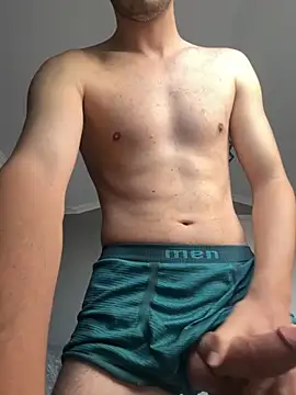 Snapshot of alfonso135 chatting on 10-17-25, 08:50 alfonso135 online show from 10-17-25, 08:50