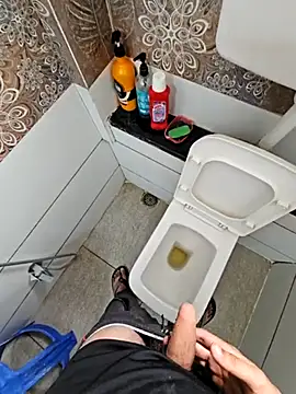 Snapshot of ayush292000 chatting on 02-25-25, 07:31 ayush292000 online show from 02-25-25, 07:31