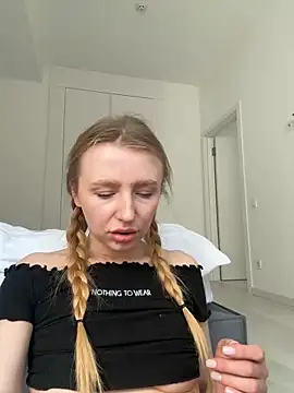 EvaBrooklyn online show from 03-07-25, 09:40