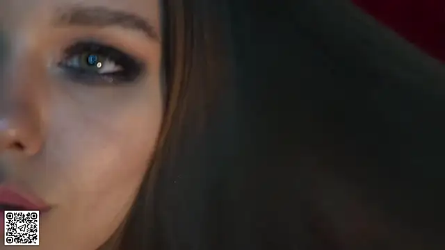 Moni Carroll online show from 10-04-25, 05:44