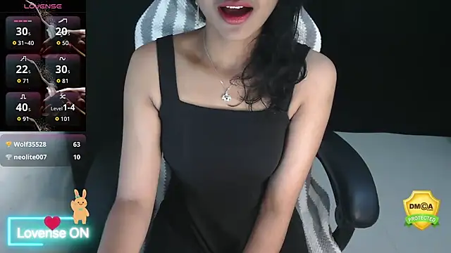 Snapshot of fullmoan chatting on 10-18-25, 05:10 fullmoan online show from 10-18-25, 05:10