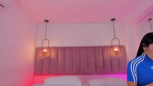 Haily b online show from 12-18-25, 08:04