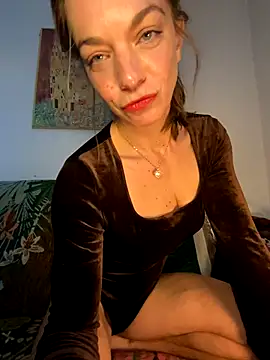 Snapshot of Rosemarie_Blu chatting on 12-03-25, 10:57 Rosemarie Blu online show from 12-03-25, 10:57