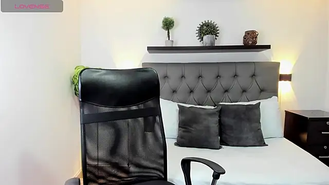 Snapshot of dulce_victoriaa_ chatting on 03-14-25, 07:12 dulce victoriaa online show from 03-14-25, 07:12