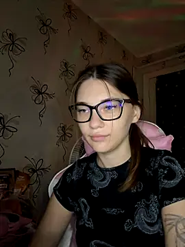 Snapshot of MrrKate chatting on 10-01-25, 01:22 MrrKate online show from 10-01-25, 01:22