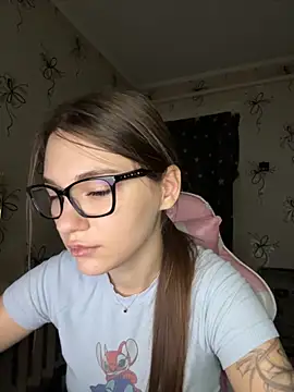 Snapshot of MrrKate chatting on 11-28-25, 12:13 MrrKate online show from 11-28-25, 12:13