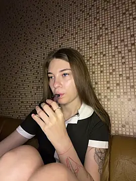 MrrKate online show from 05-21-26, 01:23