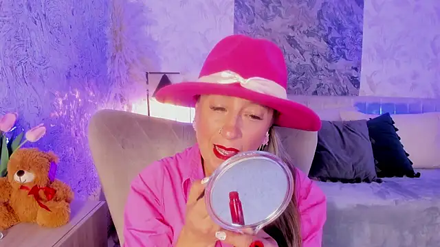 Liannaa  online show from 10-01-25, 07:53