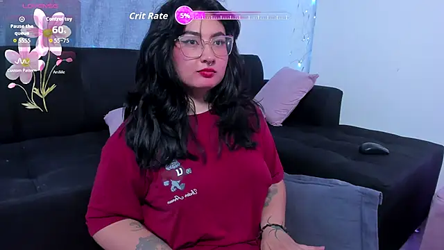 Curvybaddie99 online show from 10-06-25, 06:22