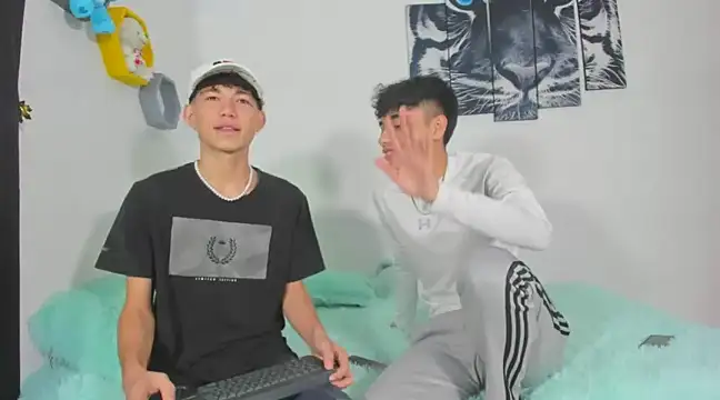 Maxxi hot23 online show from 03-06-25, 03:45