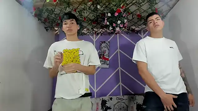 Maxxi hot23 online show from 10-09-25, 02:15