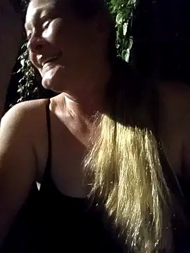 wetnwildforyou online show from 09-27-25, 03:00