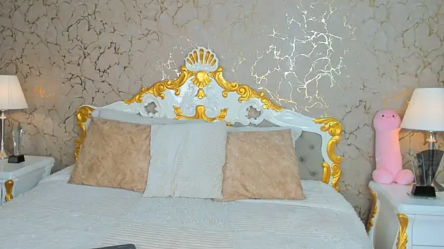 ScarlettWallace online show from 03-11-25, 07:25