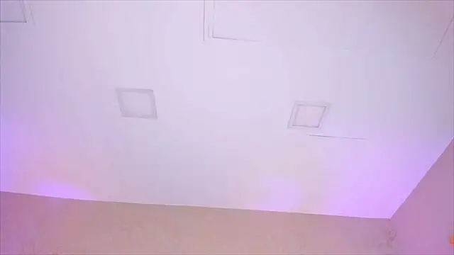 ScarlettWallace online show from 12-15-25, 08:35