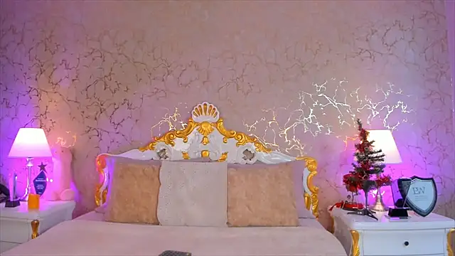 ScarlettWallace online show from 12-19-25, 09:11