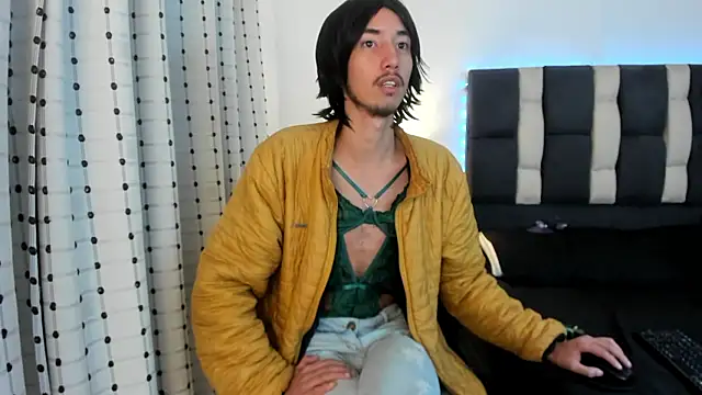 loverisu-coral online show from 01-14-26, 11:20