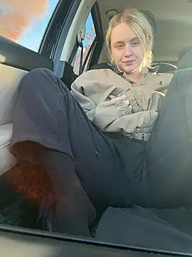 Snapshot of sluttypumpkin chatting on 11-13-25, 08:30 sluttypumpkin online show from 11-13-25, 08:30