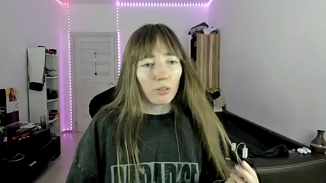 bekkawell online show from 11-16-25, 04:12