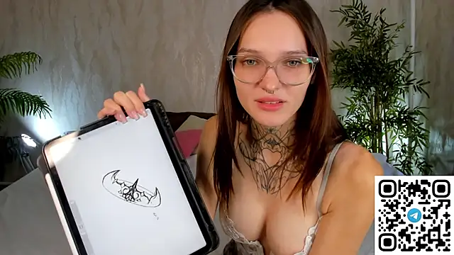 Selena Sharp online show from 06-23-26, 01:14