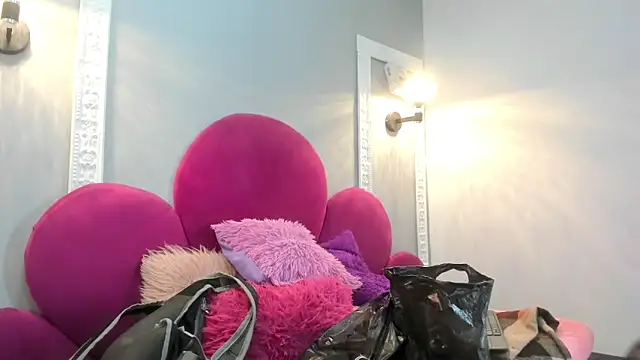 Bonniie 22 online show from 04-14-26, 07:20