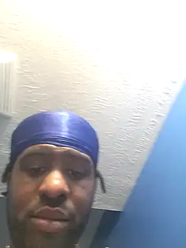 Snapshot of Blac_bunny chatting on 12-02-25, 01:39 Blac bunny online show from 12-02-25, 01:39