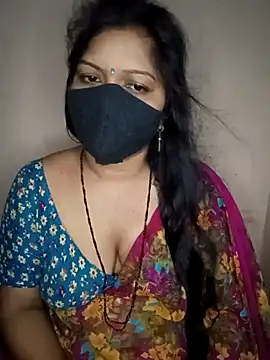 Snapshot of Bagi-Sexy chatting on 09-08-25, 11:37 Bagi-Sexy online show from 09-08-25, 11:37