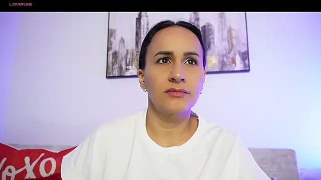 Sara Charmy online show from 10-22-25, 11:21