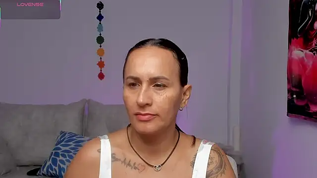 Sara Charmy online show from 05-01-26, 10:09