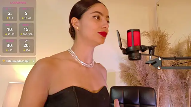 Snapshot of Angell-Bell- chatting on 03-06-25, 03:24 Angell-Bell- online show from 03-06-25, 03:24