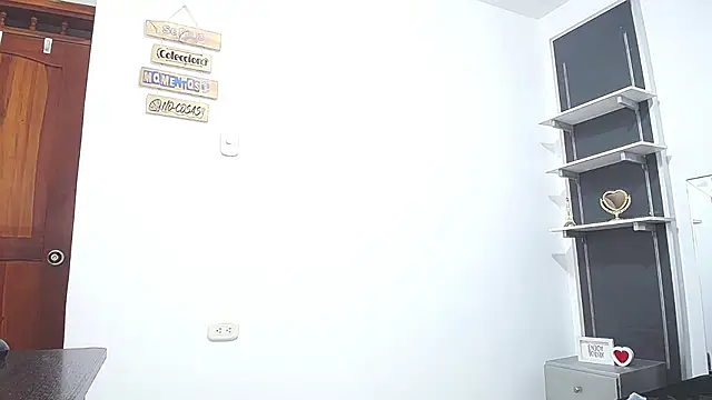 Snapshot of Danna_Tyson chatting on 03-14-25, 07:44 Danna Tyson online show from 03-14-25, 07:44