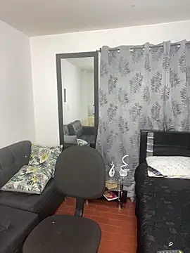 Snapshot of Danna_Tyson chatting on 10-28-25, 11:18 Danna Tyson online show from 10-28-25, 11:18