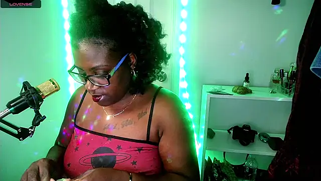 lovelyenigma365 online show from 01-13-26, 07:19