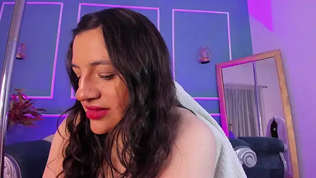 TaraTaylorr online show from 09-10-25, 02:22