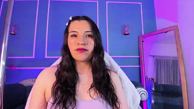 TaraTaylorr online show from 10-07-25, 02:31