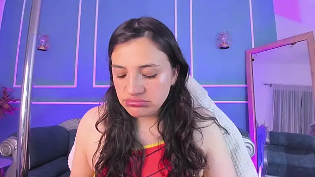 TaraTaylorr online show from 10-08-25, 02:31