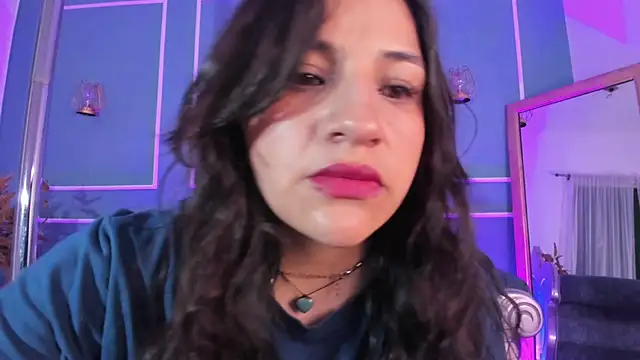 TaraTaylorr online show from 10-12-25, 01:59