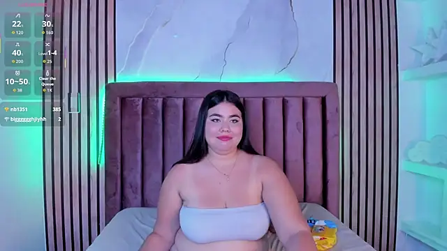 Snapshot of MadissonLee__ chatting on 09-25-25, 10:24 MadissonLee   online show from 09-25-25, 10:24